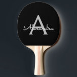 Black Silver Modern Script Girl Monogram Name Tischtennis Schläger<br><div class="desc">Ping Pong Paddle Monogram Paddel mit schwarzem und silberfarbenem Script. Das macht den perfekten 16 Geburtstag,  Hochzeit,  Brautparty,  Jubiläum,  Babydusche oder Junggeselinnen-Abschied Geschenk für jemanden,  der Lieben glamourösen Luxus und schicke Stile.</div>
