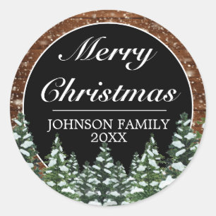Black Snowy Wood & Forest Pine Frohe Weihnachten Runder Aufkleber