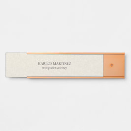 Black Text On Beige Linen Immigration Attorney Türschild