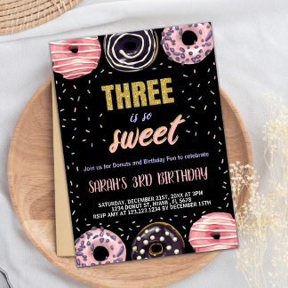 Black Three is Sweet Donut Invitations d'anniversa