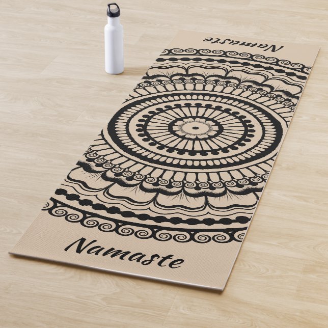 Black und Tan Mehndi Henna Mandala Yogamatte (Beispiel)