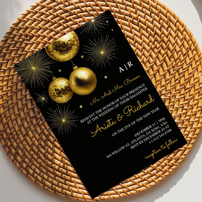 Black wedding invitation with gold text (Créateur téléchargé)