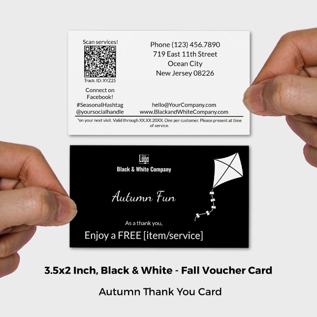 Black & White Automne Amusants Carte cadeau gratui (3.5x2 Inch, Black & White Autumn Fun Free Gift Voucher Card)