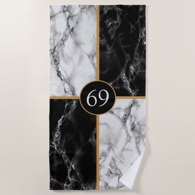 Black White Check Marble Beach Towel Your Number Strandtuch (Vorderseite)