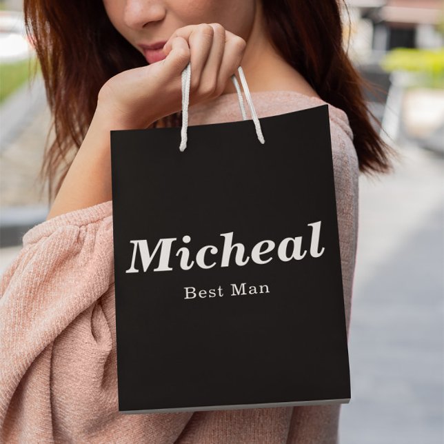 Black & White Elegant Modern Best Man Wedding Mittlere Geschenktüte (Von Creator hochgeladen)