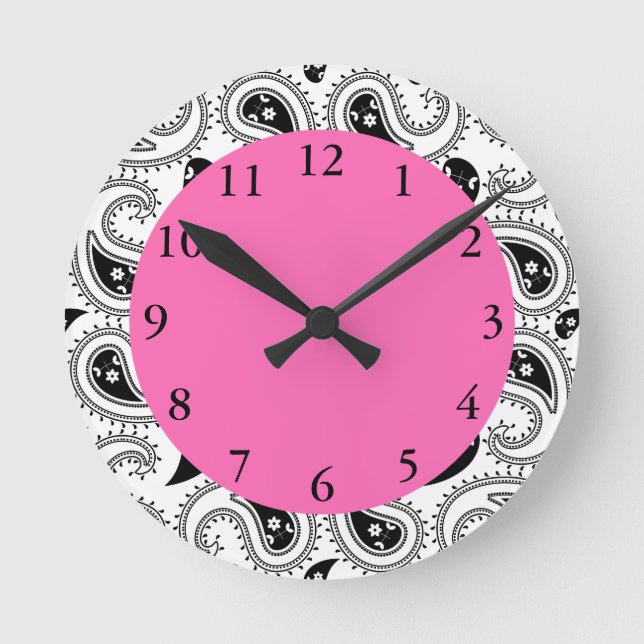 Black, White, Hot Pink Paisley Pattern Runde Wanduhr (Vorderseite)