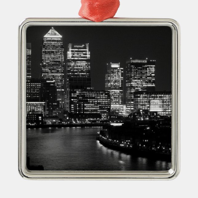 Black White London City Night UK Travel Silbernes Ornament (Vorne)