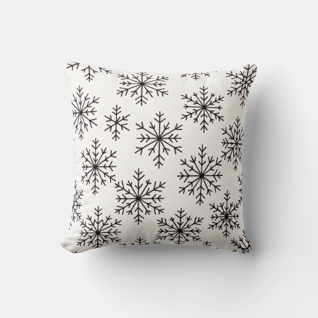 Black & White Snowflake Throw Pillow – Minimalist  Kissen (Vorderseite)