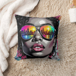 Black Women in Sunglasses in the City Kissen