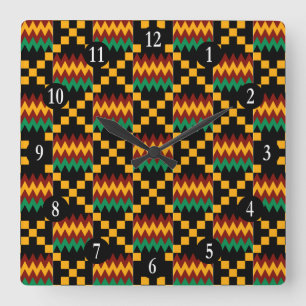 Black Yellow Green Red, White Numbers Kente Cloth Quadratische Wanduhr