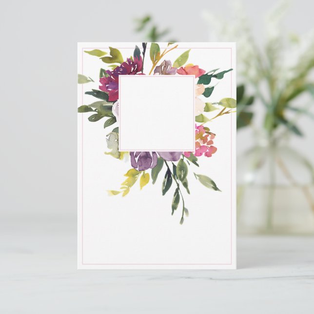 Blank Budget Burgundy und lila Blumenhochzeit Einladung (Stehend Vorderseite)