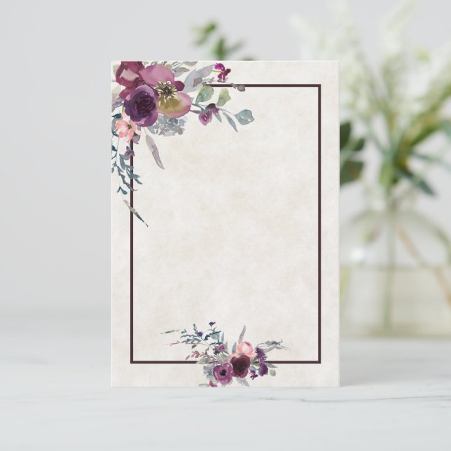 Blank Budget Burgundy und rosa Blumenhochzeit Inv Einladung (Stehend Vorderseite)