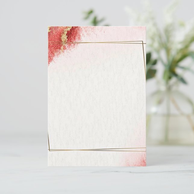 Blank Budget Elegante Rot und Gold Hochzeit Einladung (Stehend Vorderseite)