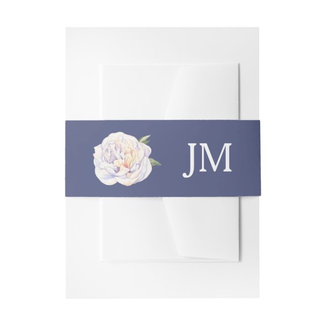 Bläserblauer Hochzeitstag mit weißem Peony Monogra Einladungsbanderole (Vorderseite Beispiel)