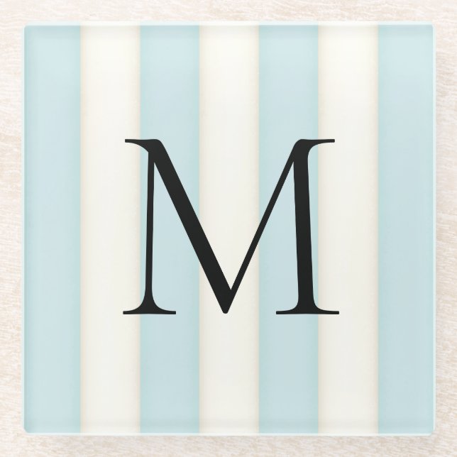Blassblaue und antike weiße Streifen Mit Monogramm Glasuntersetzer (Vorderseite)