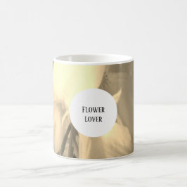 blasse Vintage-Blumen-Monogramm-Tasse Kaffeetasse
