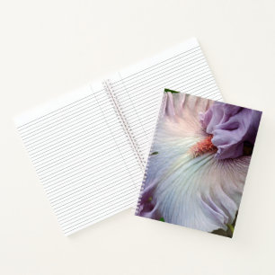 Blasse violette Bartiris-Blüte Notizbuch
