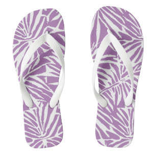 Blasses Lila tropisches Leaf-Wiederholmuster Flip Flops