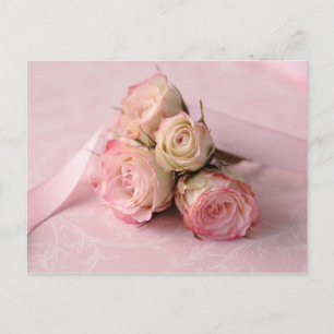 Blassfarbene Rose auf rosa Wirbel Postkarte