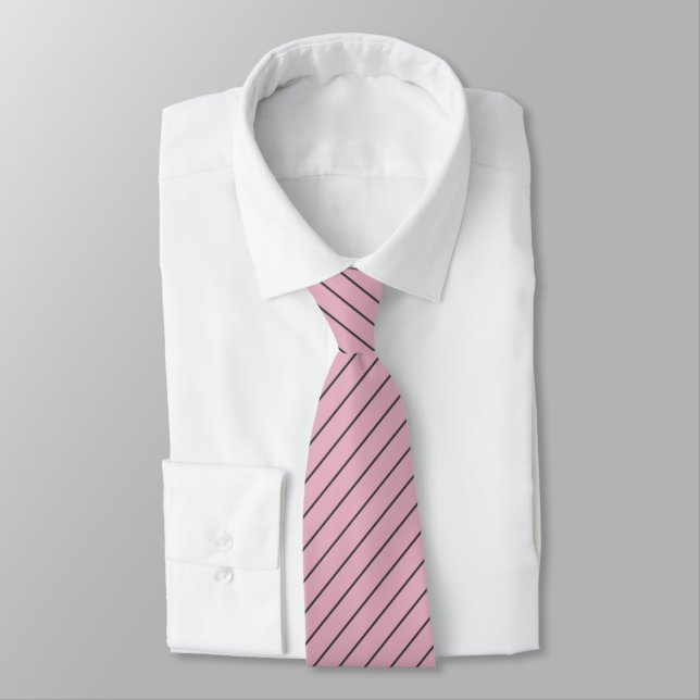 Blassgraue Himbeere mit Karkohle Grau Pinstripes Krawatte (Gebunden)