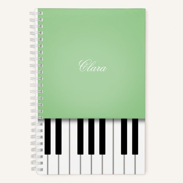 Blassgrüne Klaviermusik Personalisiert Notizbuch (Vorderseite)