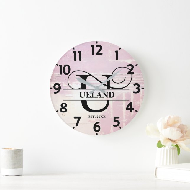 Blasslavender U-Monogramm gestört Große Wanduhr (Zuhause)