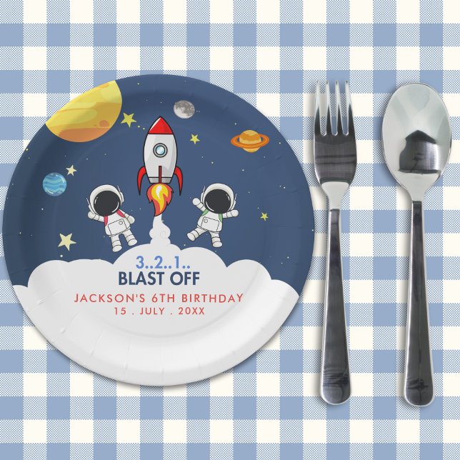 "Blast Off Funny Birthday Boy with Astronaut theme Pappteller (Von Creator hochgeladen)