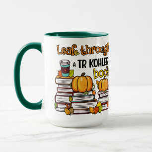 Blätter durch ein TR Kohler Buch Tasse