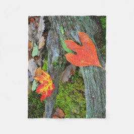 Blätter für den Herbstwald Fleecedecke