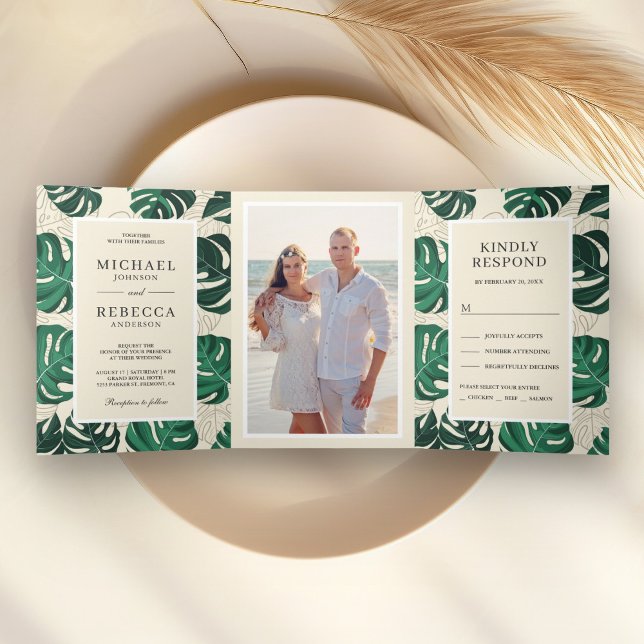 Blätter Hochzeiten von Grün und Beige Tropical Mon Dreifach Gefaltete Einladung (Von Creator hochgeladen)