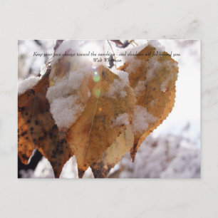 Blätter im Herbst vor Herbst Postkarte