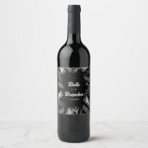 Blätter in Schwarz-Weiß-Kiefer