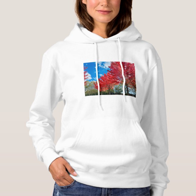 Blätter mit hellen Roten Bäumen im Herbst Hoodie (Vorderseite)