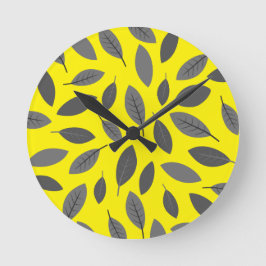 Blätter über Gelb Runde Wanduhr