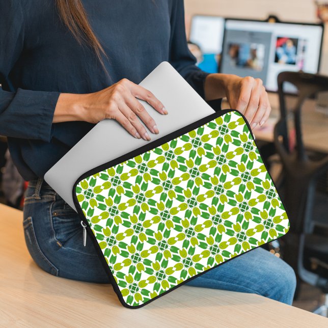 Blattmuster, Muster von Blätter, grüne Blätter Laptopschutzhülle (Von Creator hochgeladen)