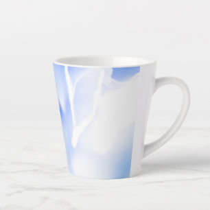 Blau-Blütenblätter Latte-Tasse Milchtasse