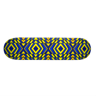 Blau-gelbes Chevron-Muster Skateboard