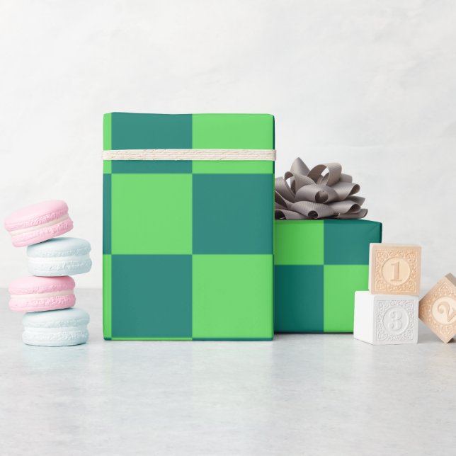 Blau Grün kariertes Gingham-Muster Geschenkpapier (Babyparty)