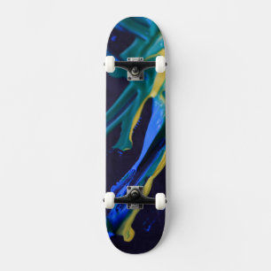 Blau, Grün und Gelb auf schwarz 1 Skateboard
