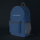 Blau Minimalistisch Moderner Individuelle Name, Te Bedruckter Rucksack<br><div class="desc">Personalisierter trendy klassischer marineblauer Rucksack mit modernem Text. Fügen Sie Ihr eigenes Foto,  eine Illustration oder ein Grafikelement hinzu,  oder verließ Sie dieses elegante und minimale ästhetische Element. Jeder Schriftart,  jede Farbe,  kein Minimum.</div>