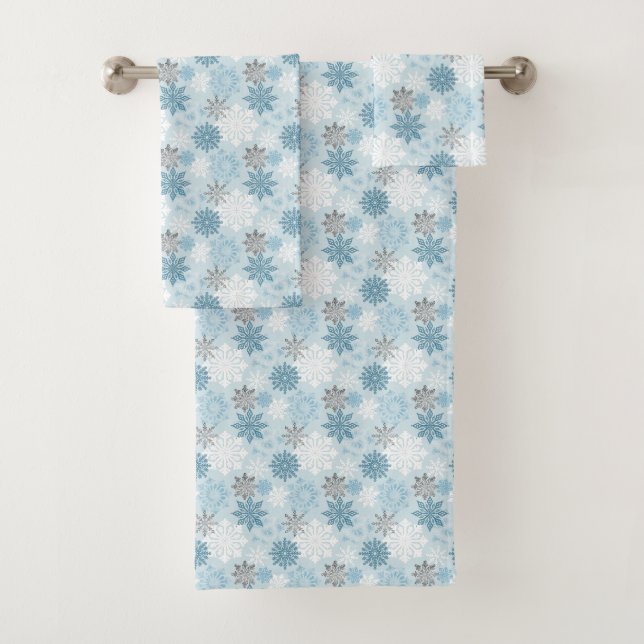 Blau &amp; Silver Winter Snow Flakes Muster Badhandtuch Set (Insitu)