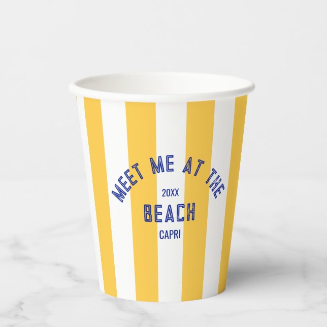 Blau trifft mich am Strand gelben Cabana Streifen Pappbecher (Vorderseite)