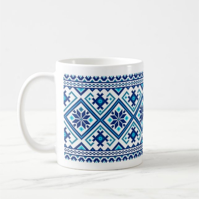 Blau Ukrainische Stickerei (vyshyvanka) Tasse (Links)