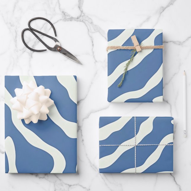 Blau und Creme Modernes Abstraktes Wavy Lines Must Geschenkpapier Set (Vorderseite)