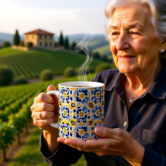 💛, blau und gelb, florale Azulejos Kaffeetasse (💛💙 Blue and yellow, floral Azulejos Coffee Mug)