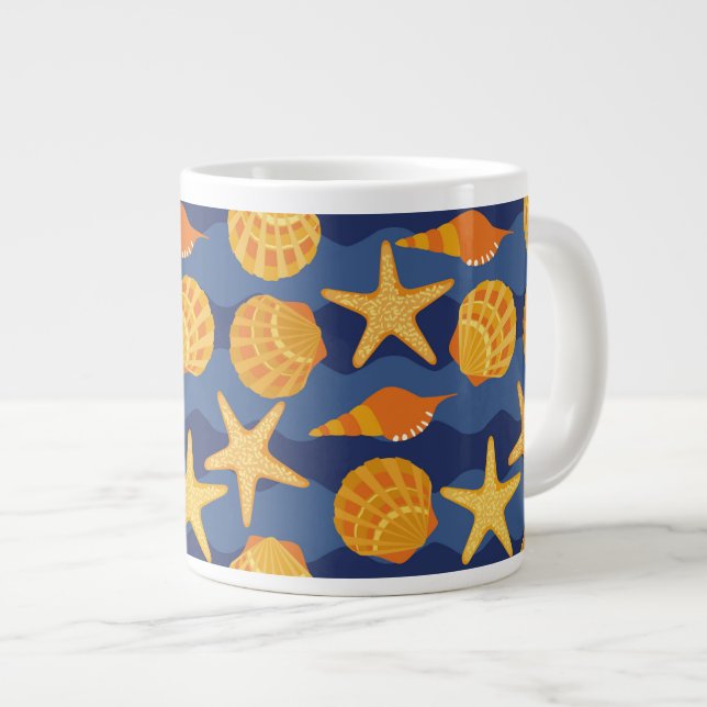 Blau- und Orangefarbenes Muschelmuster Jumbo-Tasse (Vorderseite Rechts)