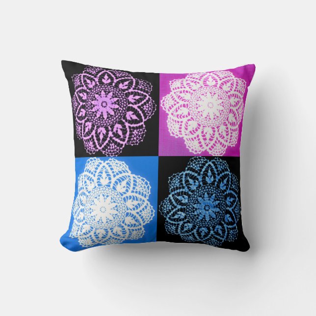 Blau und rosa Pop Art Doily Kissen (Vorderseite)