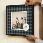 Blau und Schwarz Kariert bester Opa-Geschenk mit F Leinwanddruck<br><div class="desc">Dieses blaue und schwarze Karierte Grandpa-Geschenk ist eine durchdachte und einzigartige Art, Ihre Wertschätzung und Liebe für Ihren Großvater zu zeigen.Der Rahmen ist aus einem hochwertigen, blauen und schwarzen karierten Stoff, der ihm ein rustikales und charmantes Gefühl gibt. Die Worte "Bester Großvater" werden in fett-weiße Buchstaben auf den Stoff bestickt,...</div>