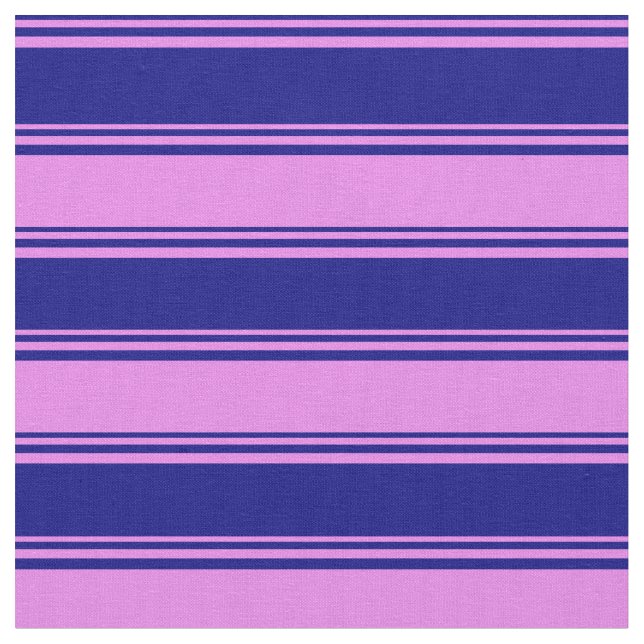 Blau- und Violettmuster Stoff (Nahaufnahme)