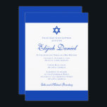Blau und Weiß| Farben Israels Bar Mitzvah Einladung<br><div class="desc">bestehend aus eleganter Schrift und Serifentypografie Alles vor einem Hintergrund von Blau und Weiß. 

Entworfen von Select Party Supplies,  exklusiv für Zazzle.

Abrufbar unter:http://www.zazzle.com/selectpartysupplies</div>